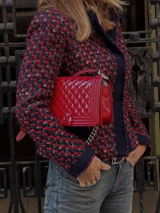 Luxus nezačíná logem, ale materiálem. Vlna, kůže, kvalitní tkaniny – to jsou detaily, které dělají rozdíl. Každý outfit...